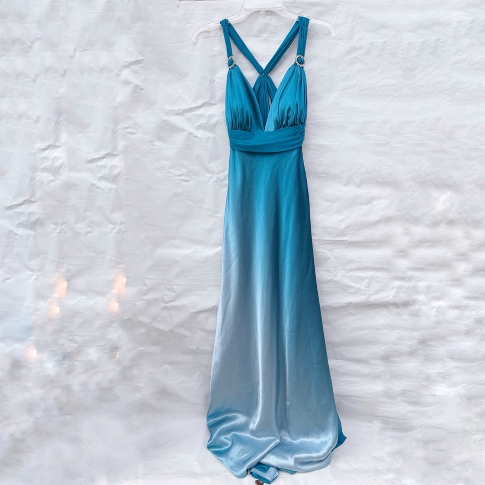 Betsy and Adam by Linda bernell // nwt blue ombré prom evening dress size 4 z26